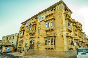 Hotel Marina Mahal with Swimming Pool